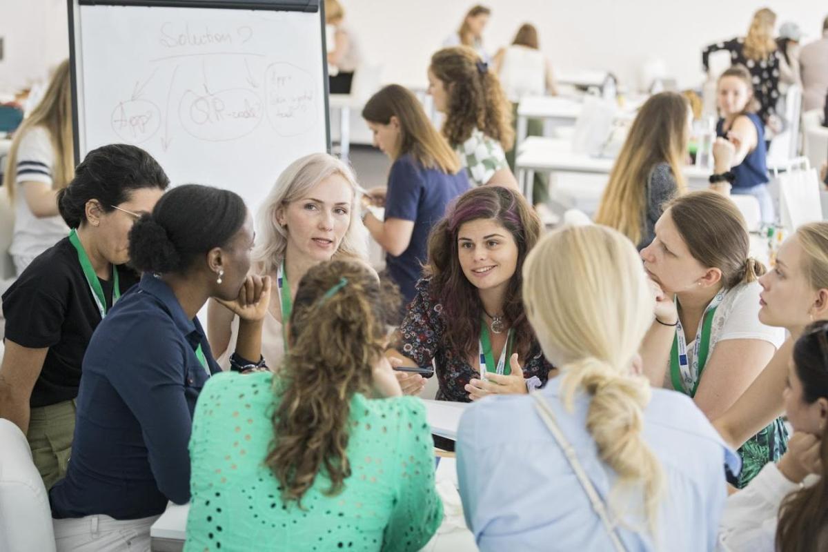 Female founders brainstorming sessions