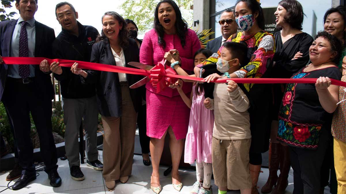 MEDA celebrated the grand opening of its Casa Adelante affordable housing development, which U.S. Bancorp Impact Finance helped finance, in 2022.