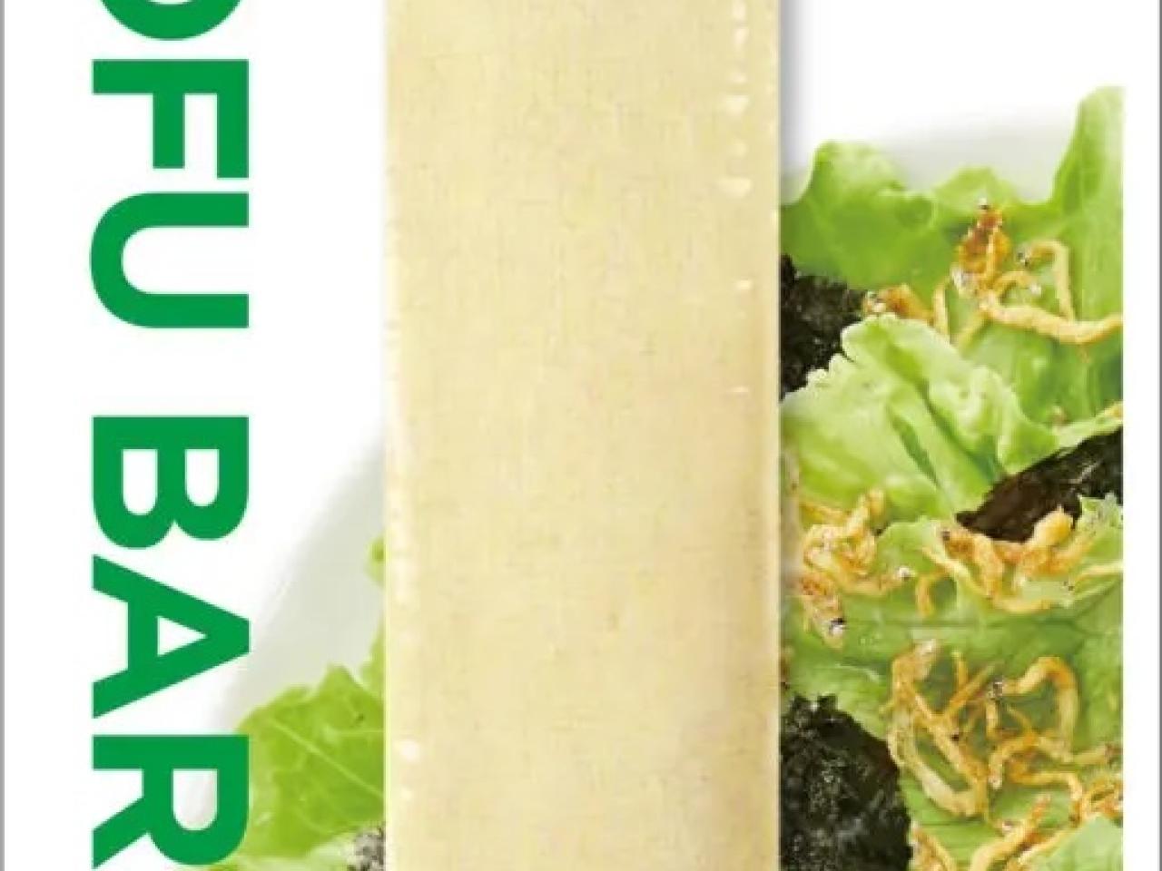 In Japan, local 7-Eleven convenience stores carry individually packaged tofu bars displaying the Sustainable U.S. Soy logo.