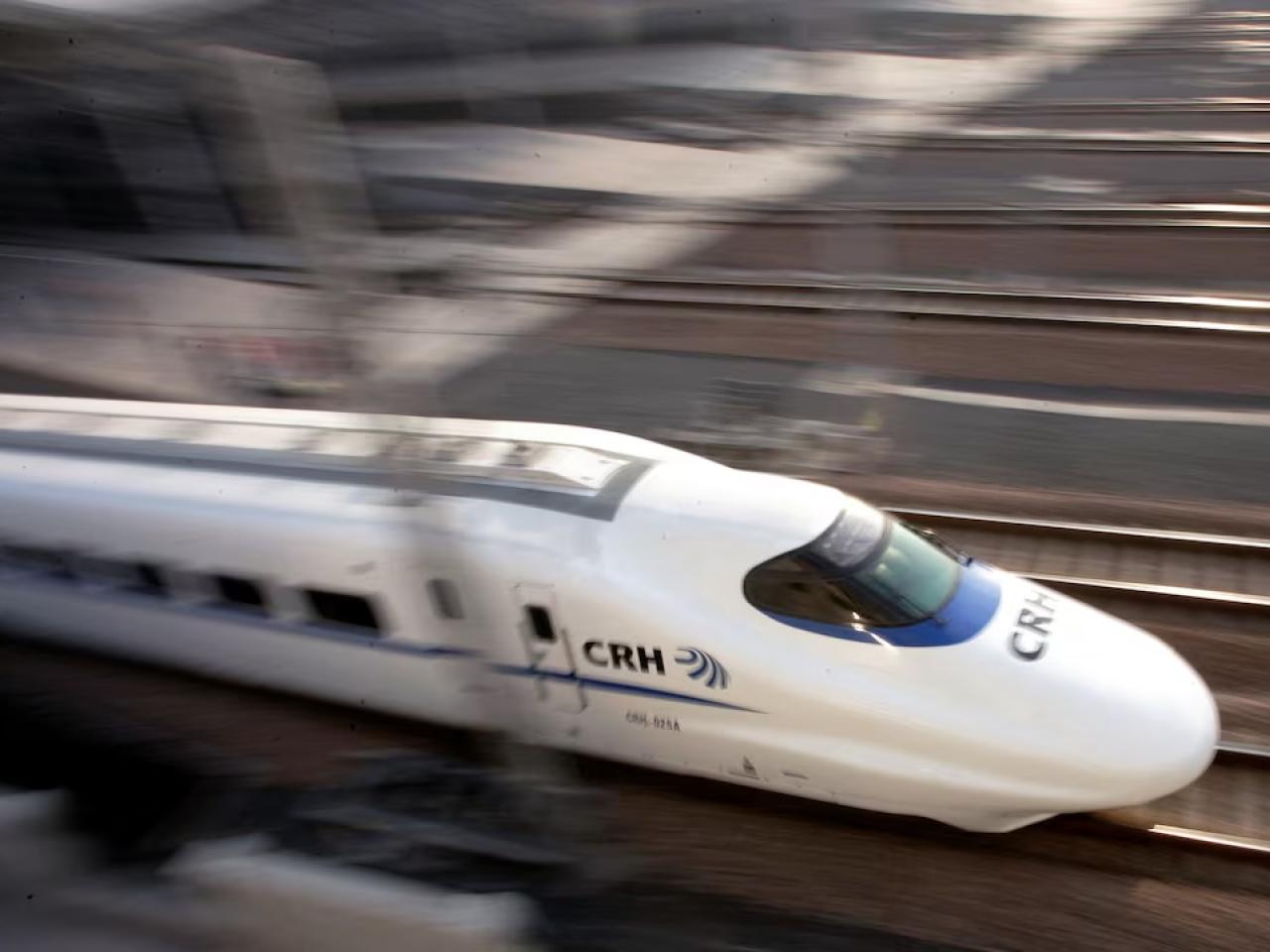 Shinkansen Train, designed by studying kingfishers