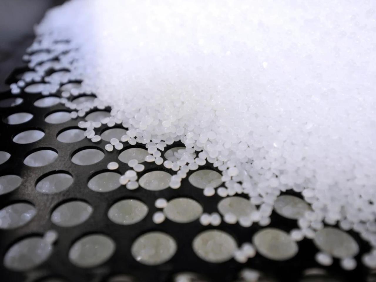 Plastic beads in manufacturing process
