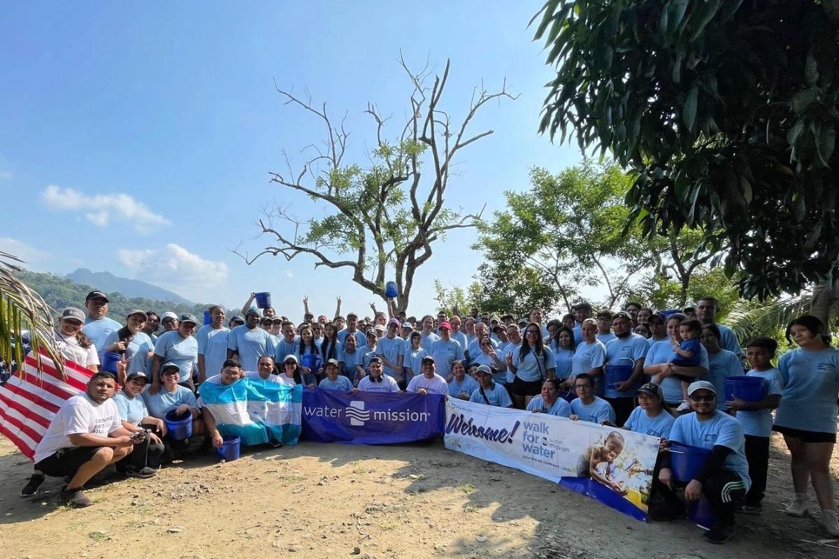 Group photo in Honduras