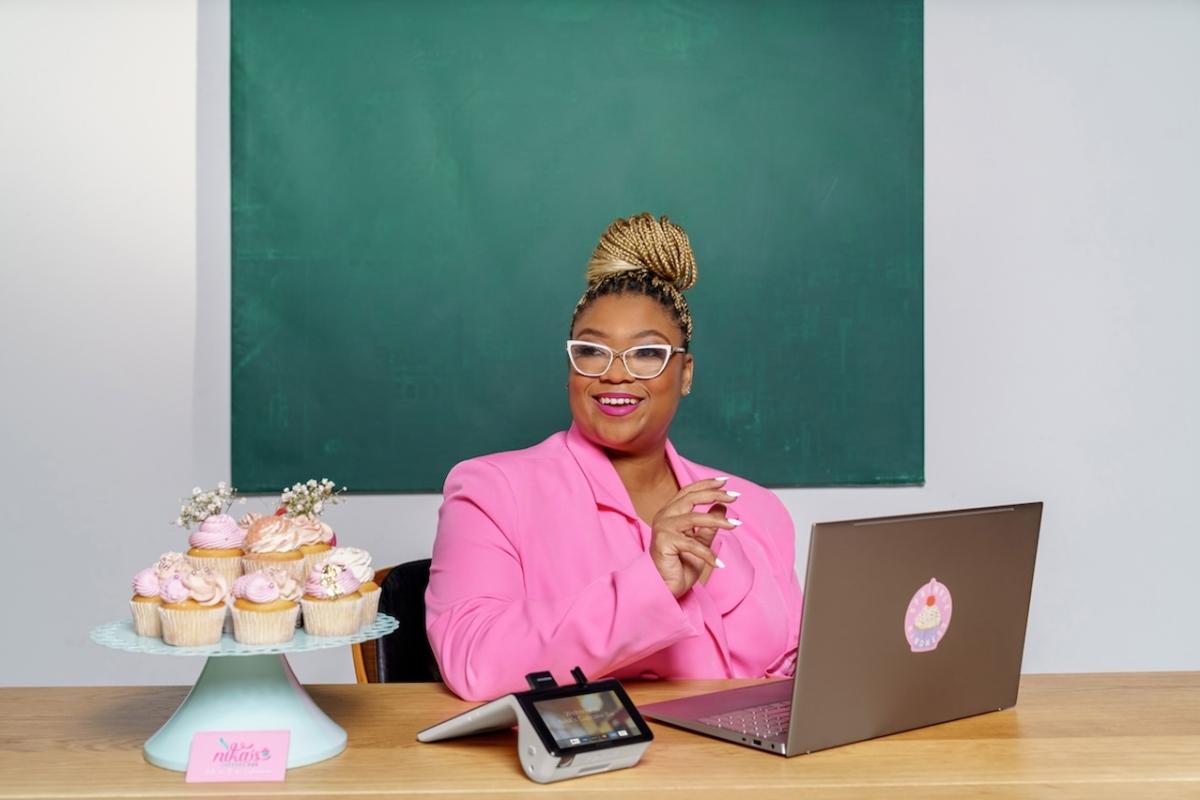  Tanika “Nika” Nelson, Owner and Head Designer of Nika’s Cupcake Bar.