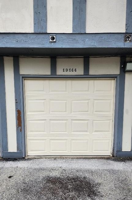 Garage door replacement for Ronald's home.