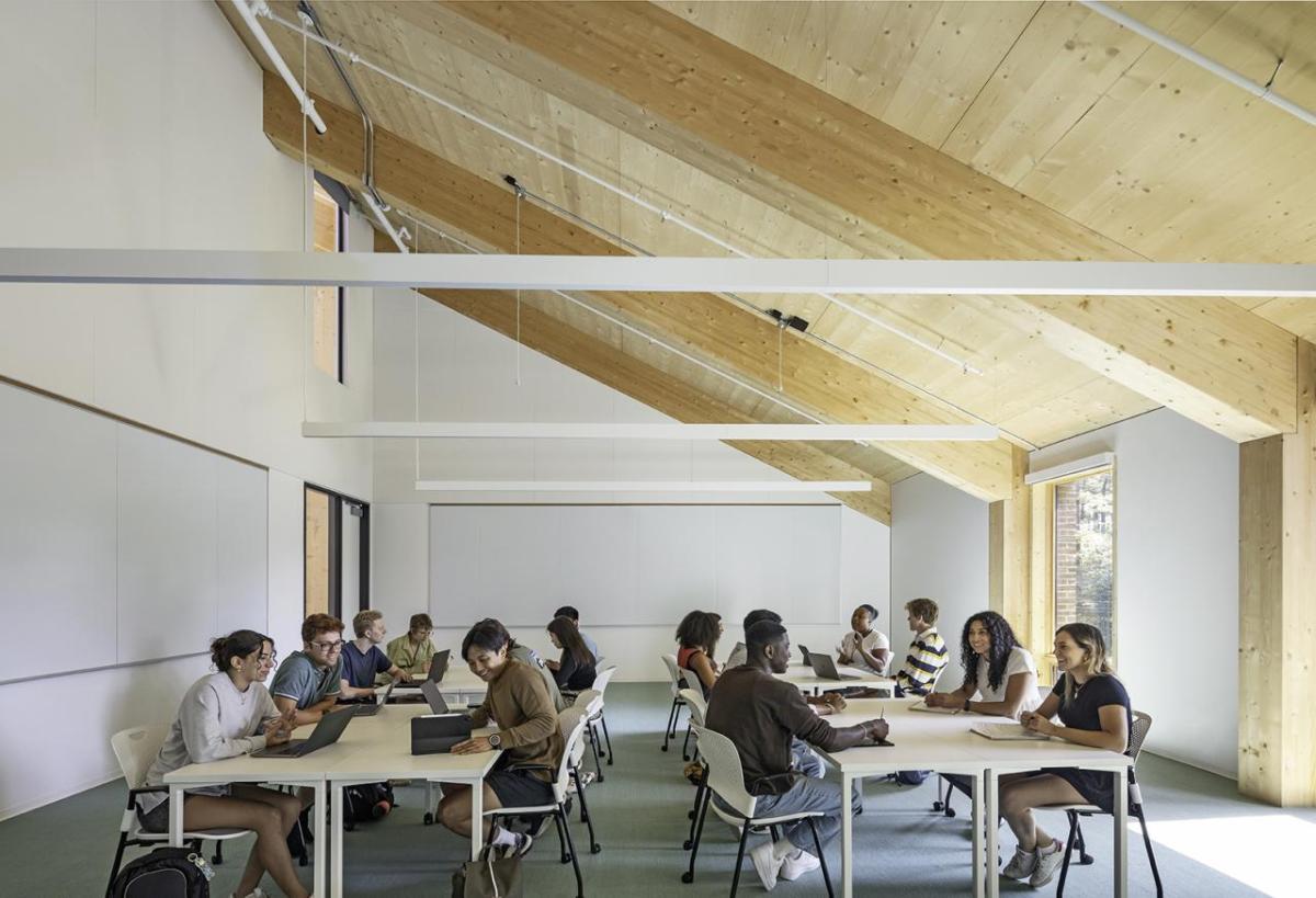 Bowdoin College - Mills Hall Classroom