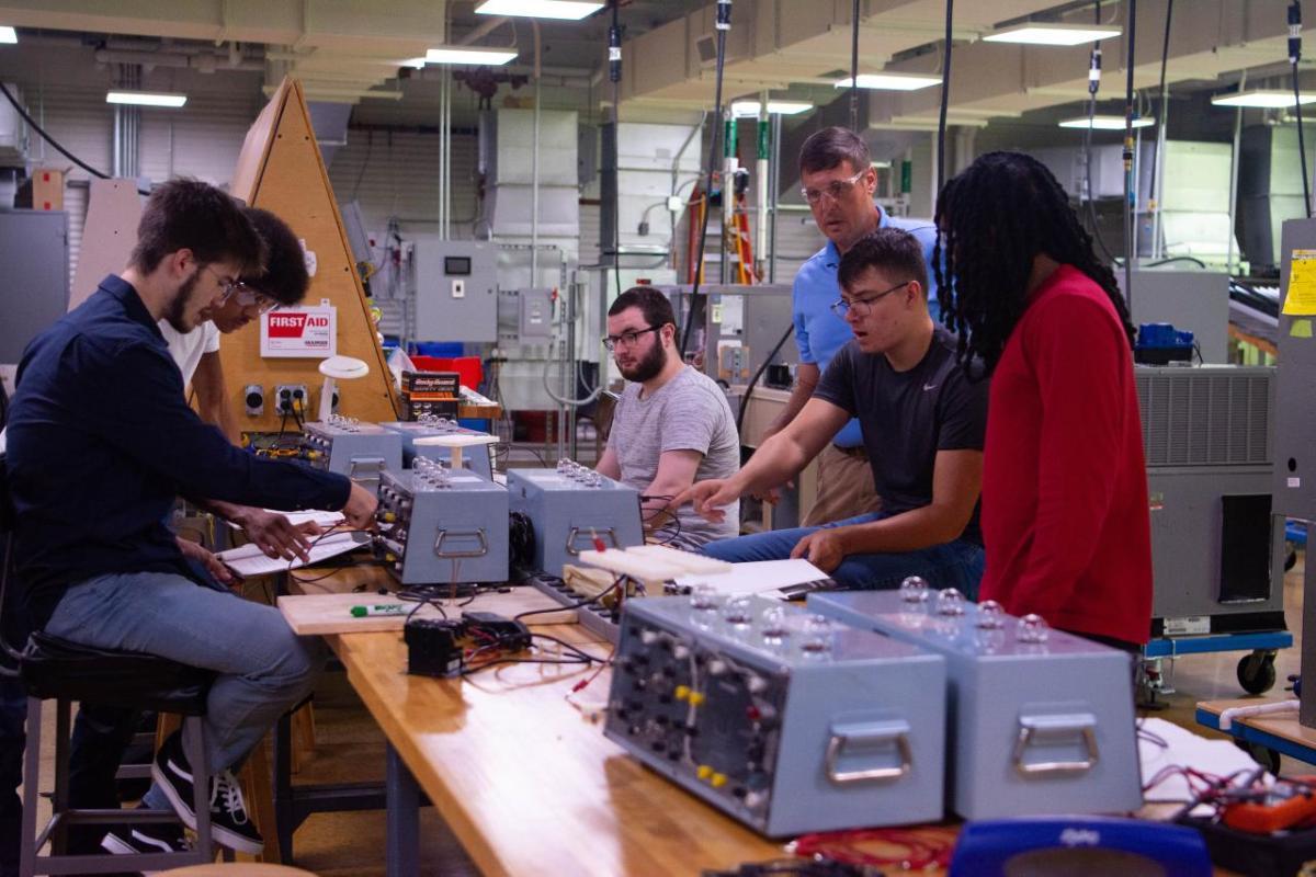 Calhoun Community College and Trane® - by Trane Technologies celebrate the opening of Calhoun Community College’s new building automation system lab.