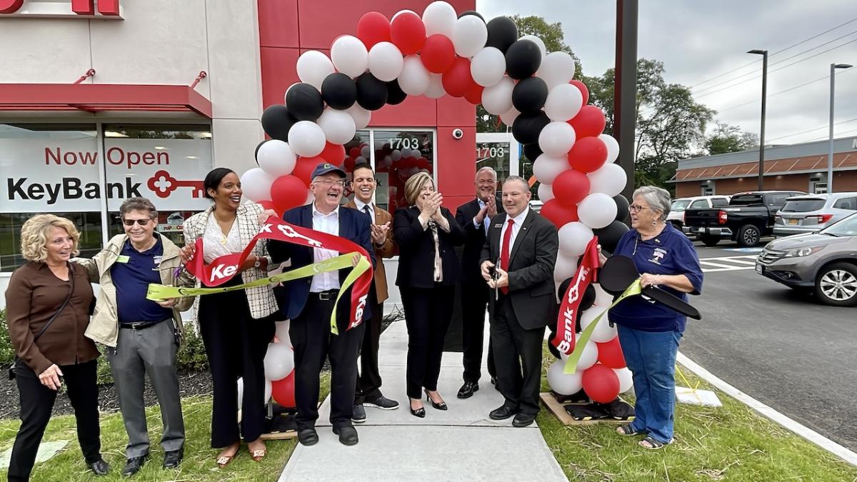 KeyBank ribbon cutting at Atlamont Ave. branch. 