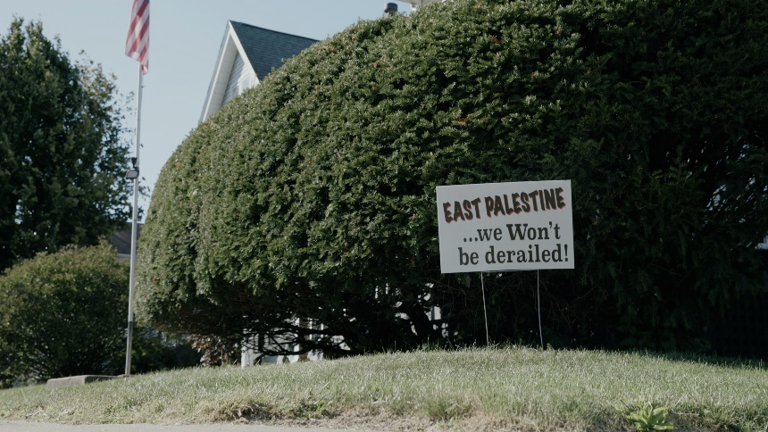 Signs of support for East Palestine throughout the community.