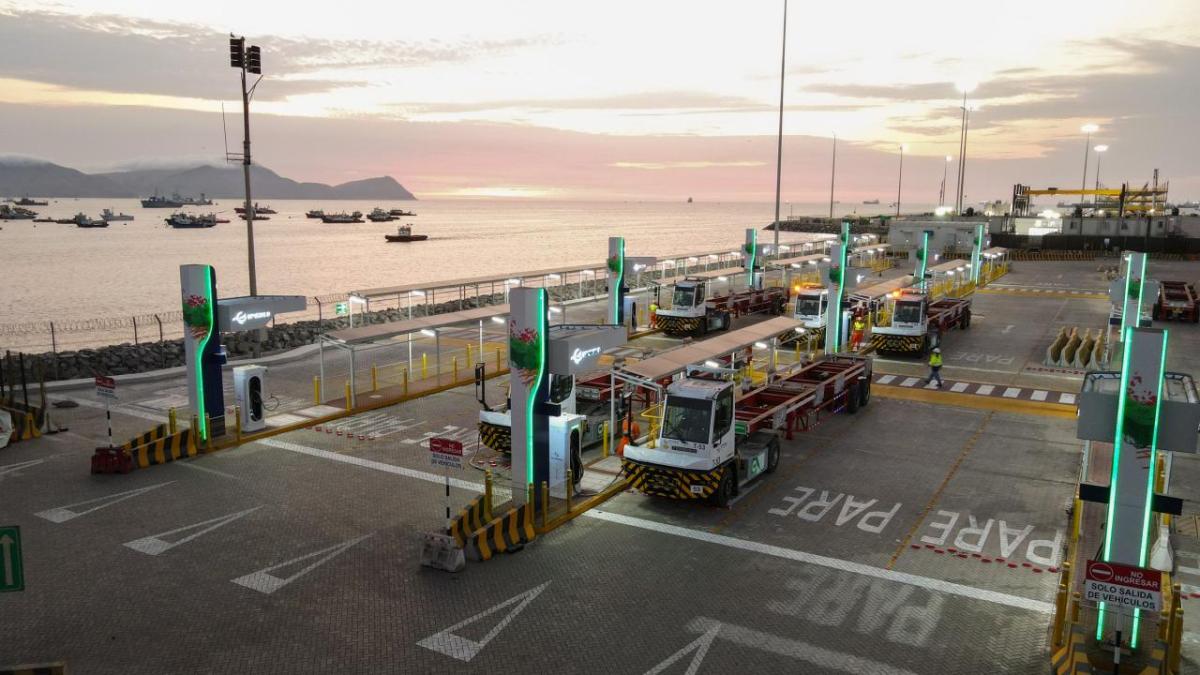 Electric trucks at Port of Callao 