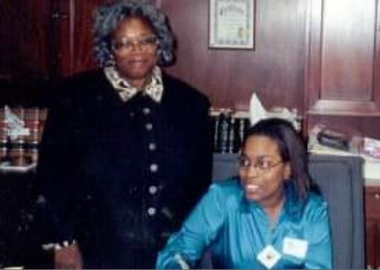 Jonet Johnson visits Virginia Senator Yvonne Miller’s office as a student participating in the Project Discovery program. 