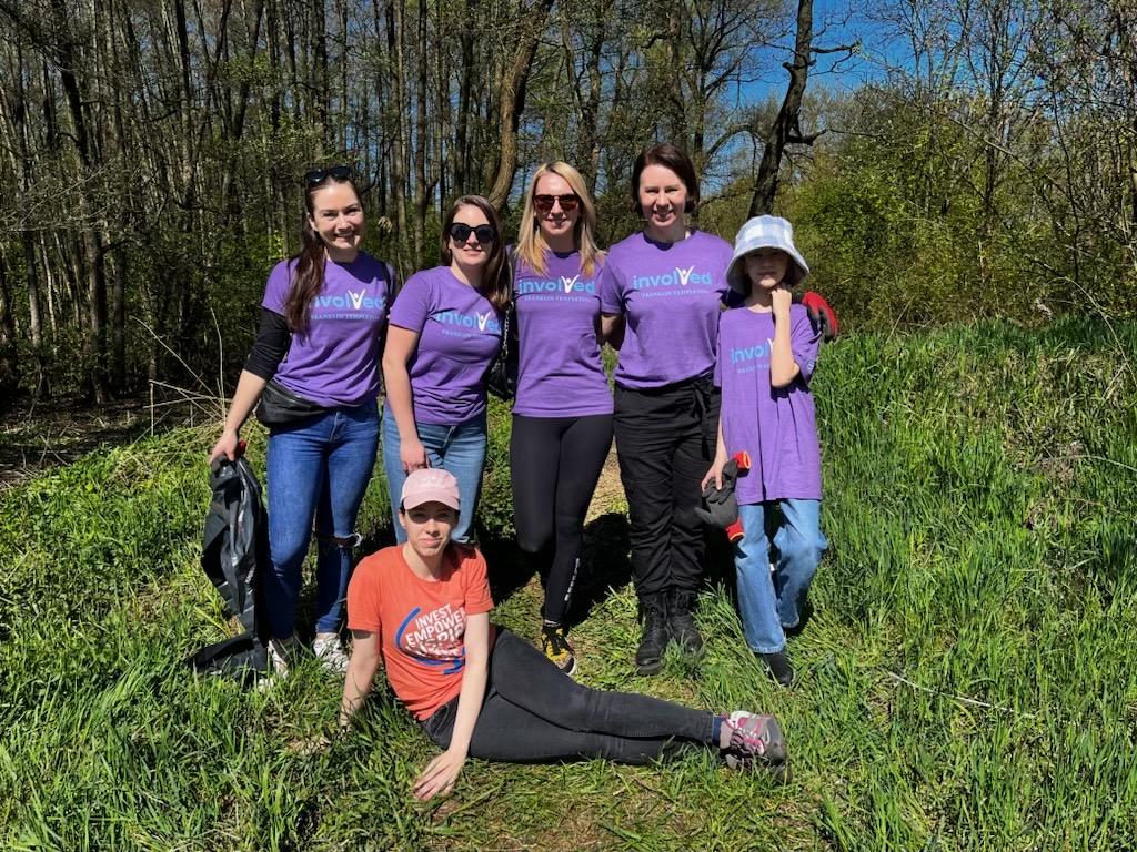 Poznan volunteers at the “Green Walk Around the Block” event.