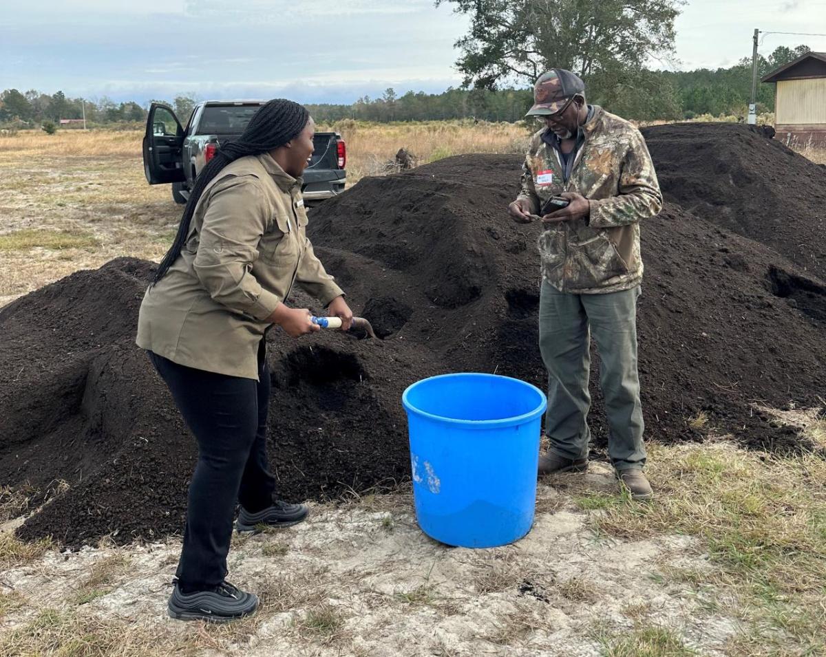 Composting Demonstration at Farmer Field Day