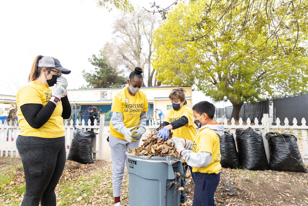 Families worked together to beautify the campus of ISANA Academies and the surrounding neighborhood. 