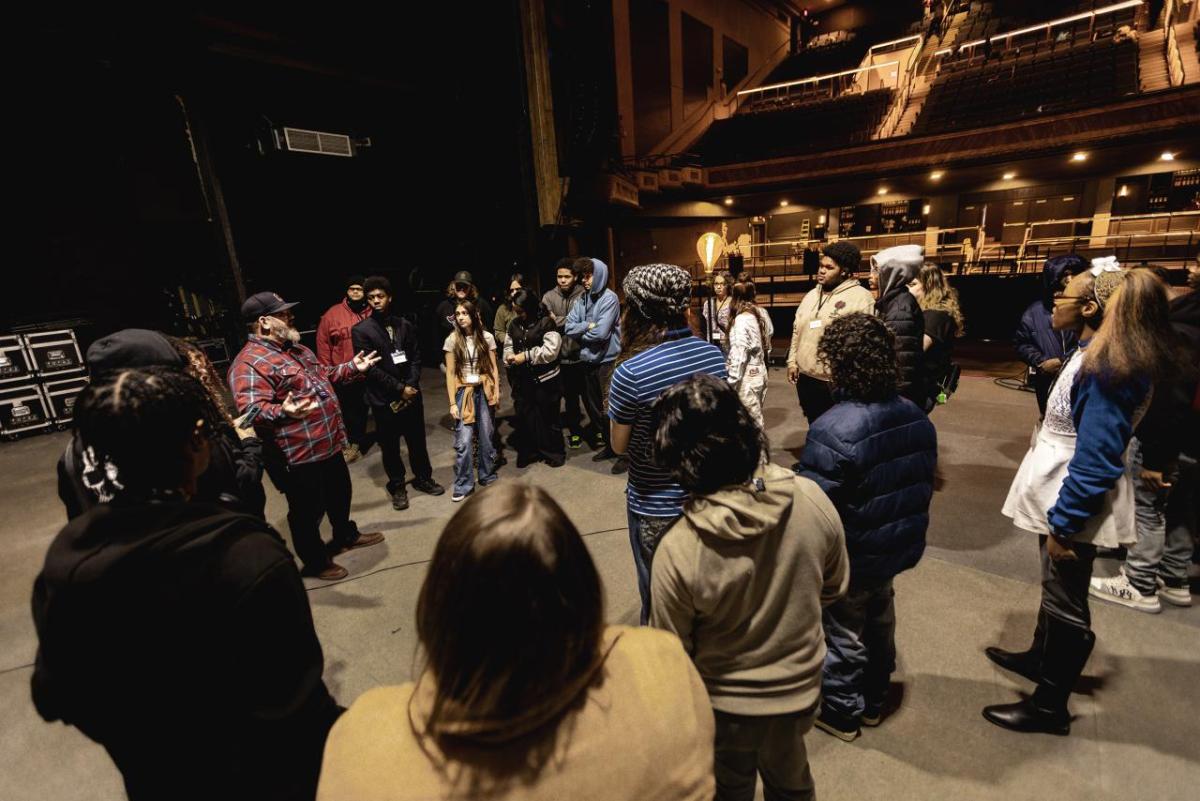 The event featured a backstage tour of the Agora Theatre, one of the hundreds of renowned AEG venue spaces nationwide.