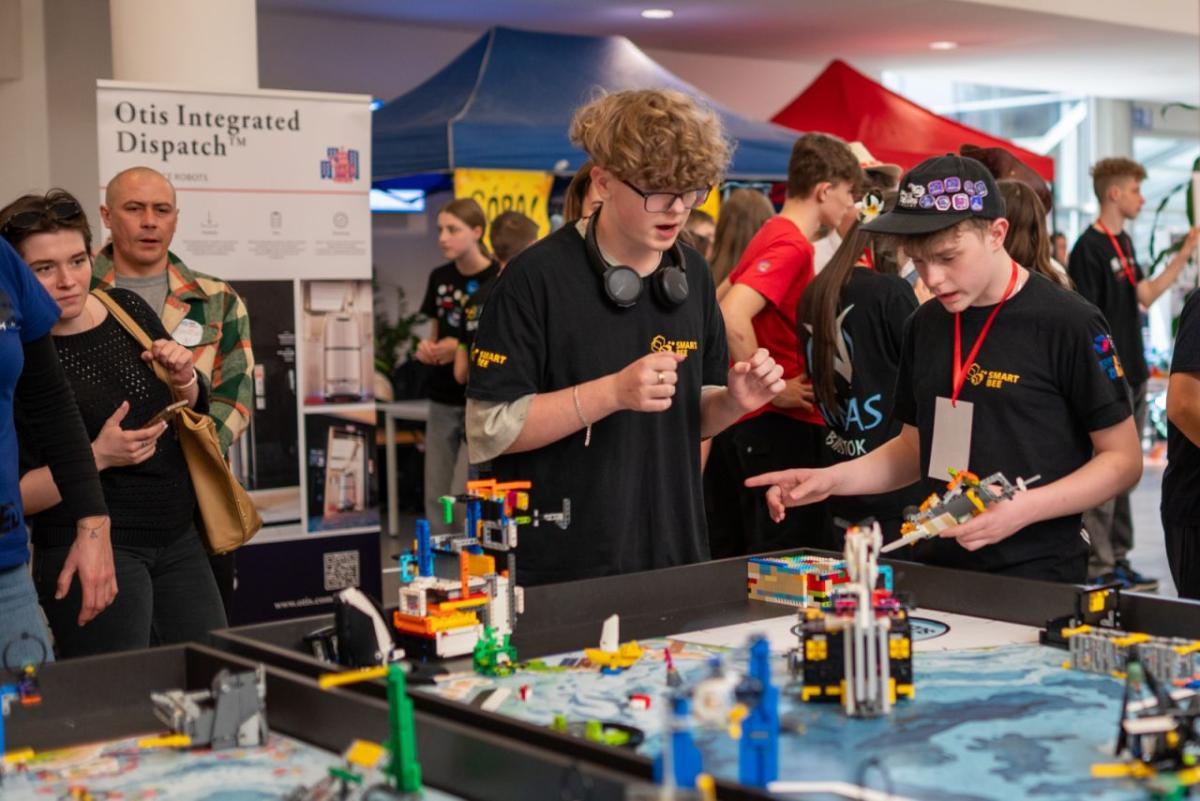 Robotics League