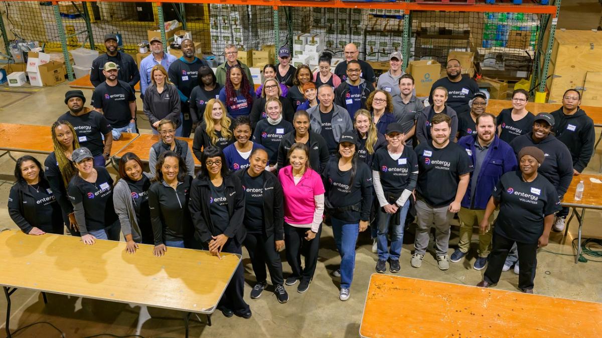 Entergy employees group photo