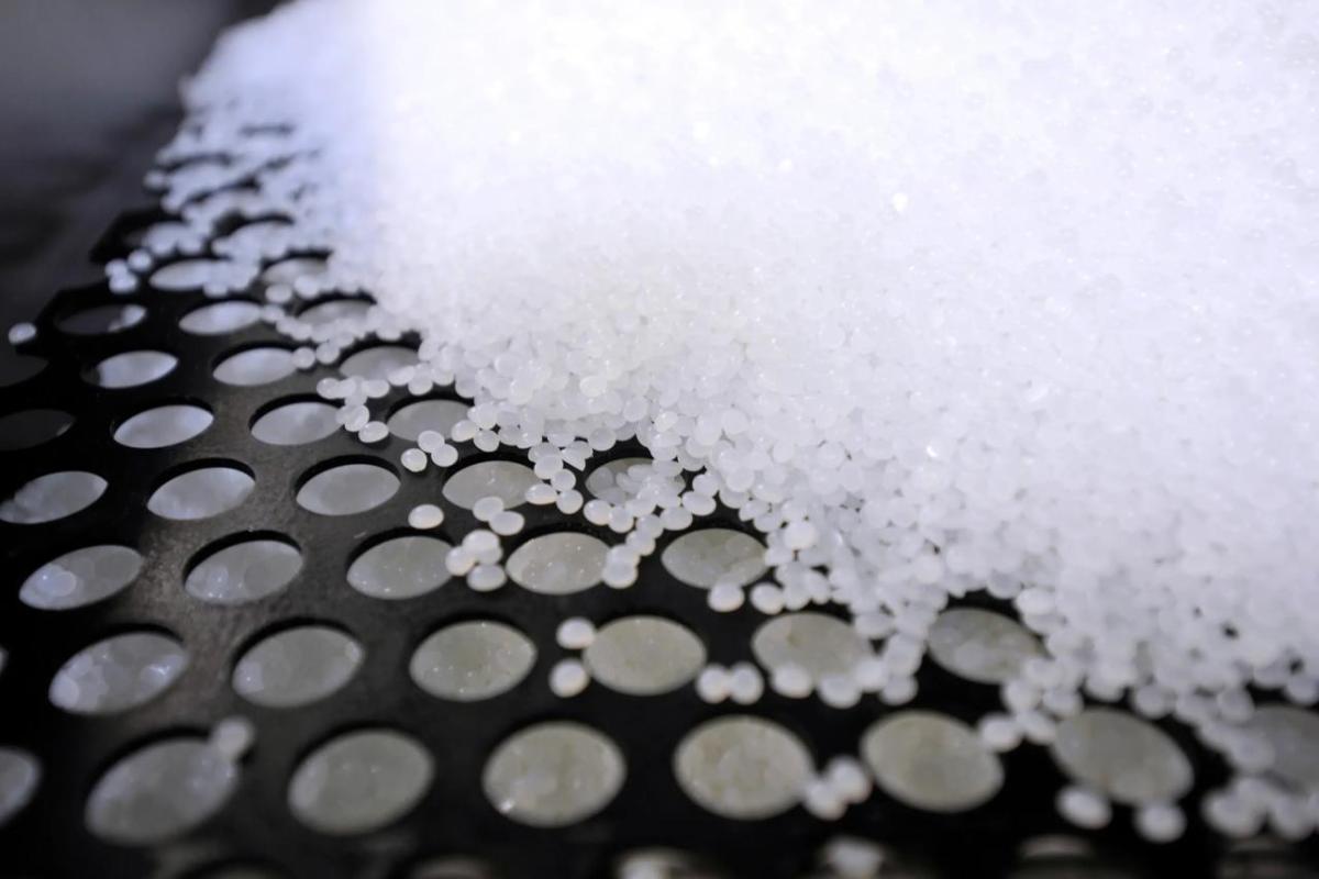 Henkel and Synthomer partner to cut carbon emissions in adhesives Plastic beads in manufacturing process