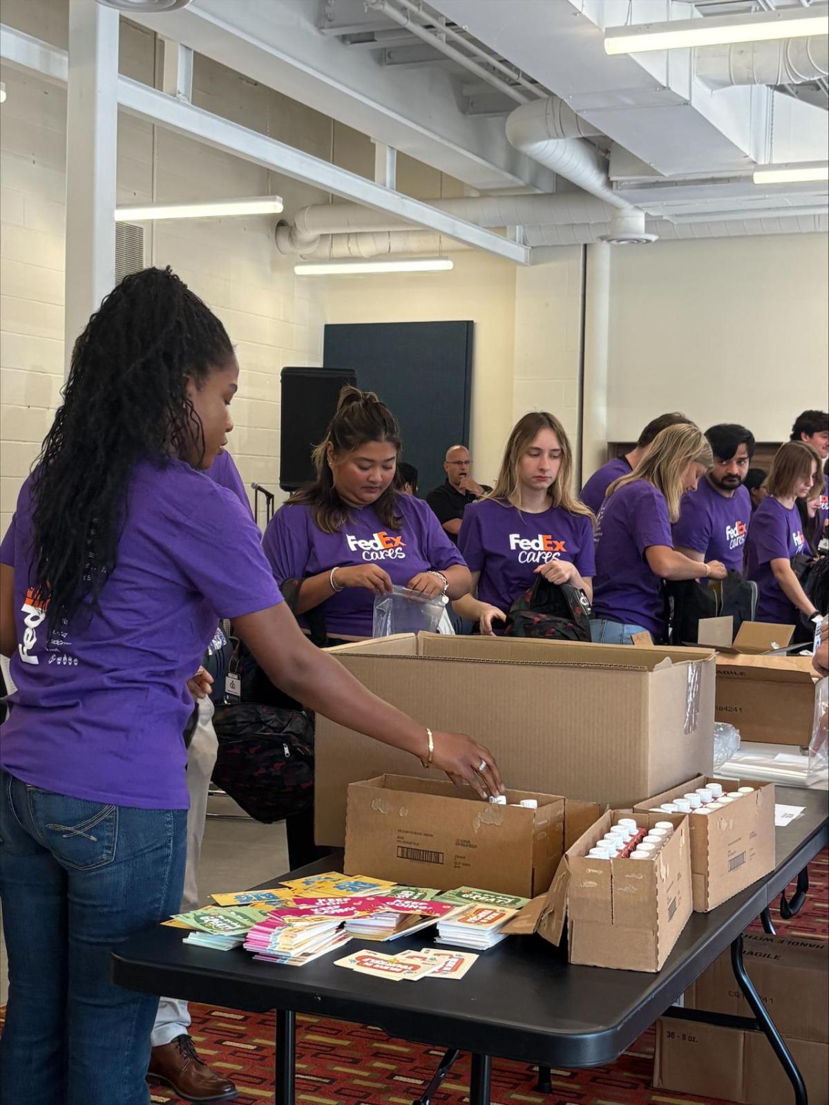 FedEx Cares volunteers